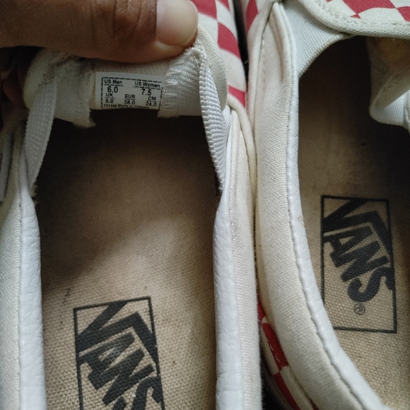 Vans - Picture 4 of 4